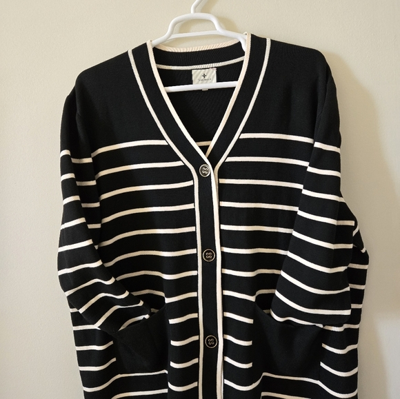 Size 2X Womens black & white stripe Kerry Cardigan. New & NOT worn. - Picture 3 of 6